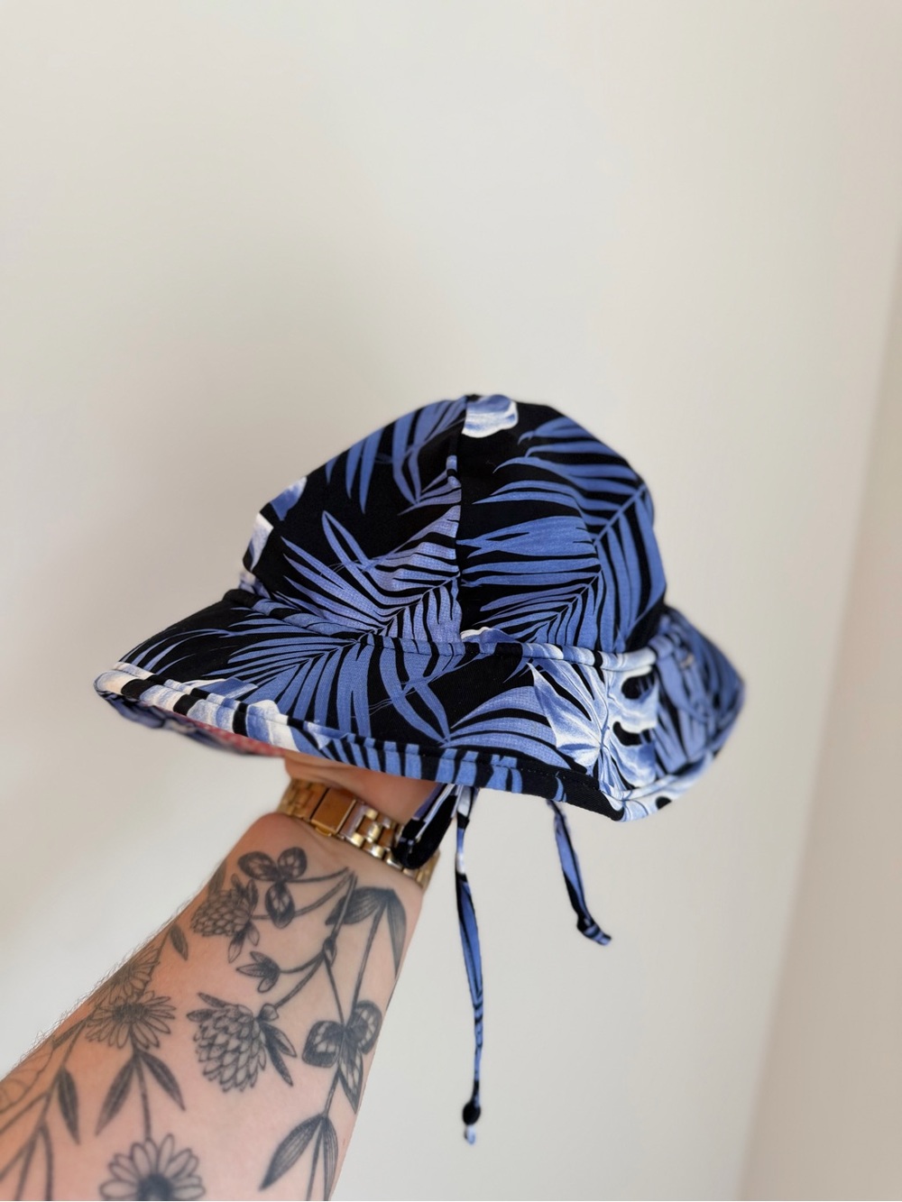Blue & Black Reversible Tropical Print Bucket Hat (no size, but best for 24m)